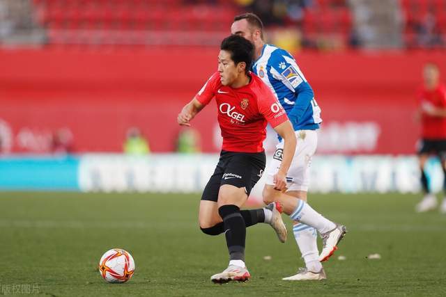 欧冠夺冠赔率:枪手拜仁并列第1 巴萨追平马竞